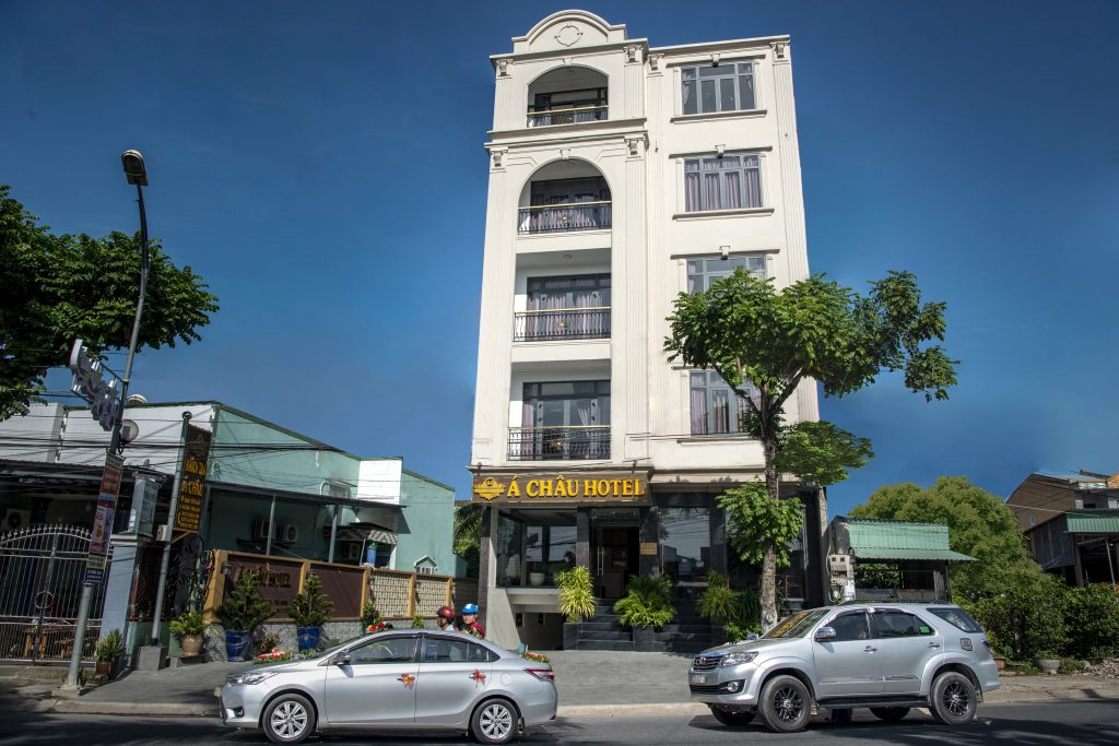 Á Châu Hotel